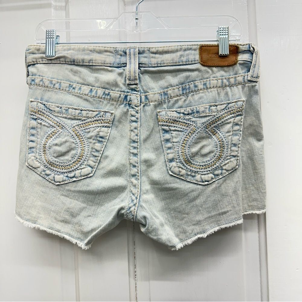 Big Star light wash raw hem‎ denim jean shorts women's 27